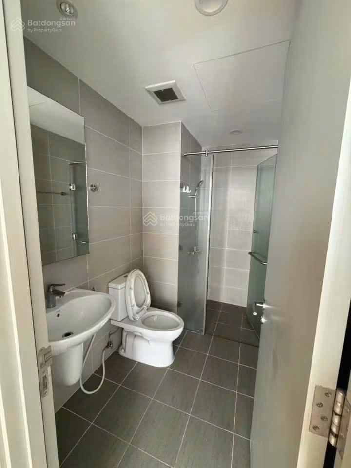 Rõ ràng giá thật. cho thuê chcc gold view, quận 4, 2pn, 1wc, full nt cao cấp giá 17tr