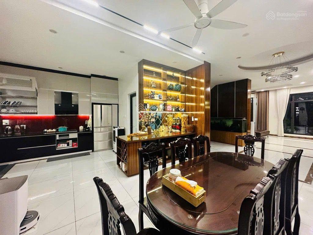 Hơn 27 tỷ, lk phú lương, văn phú 90m2, mặt tiền 7.2m2, full nt, kd, vỉa hè.đường 34.5m, view hồ sen