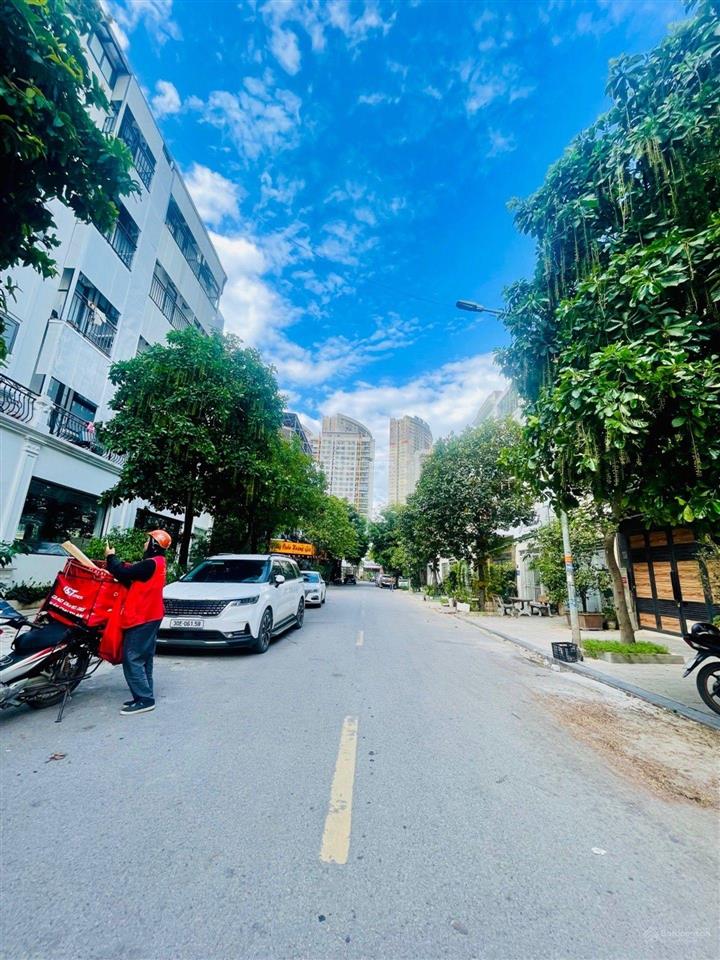 Lk 70m2, 5 tầng, nhỉnh 17 tỷ, đt văn phú, hà đồng, dòng tiền ổn định, ở sướng, view đẹp, kinh doanh