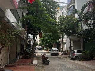 Bán gấp dịch vụ vạn phú hà đông, 50m2, có thể xây đến 7 tầng thang máy, giá 13.4 tỷ, ở sướng, kd