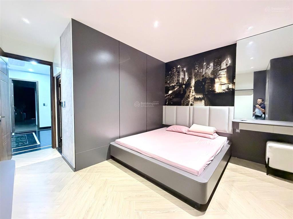 Bán nhà 60m2, 5pn, 5wc, full nội thất cao cấp tại lô 21 lê hồng phong, giá 11 tỷ, hàng hot