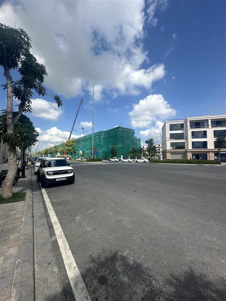 Cho thuê shophouse 90m2 đường tla giá 18 triệu tại vinhomes royal island, thủy nguyên, hải phòng