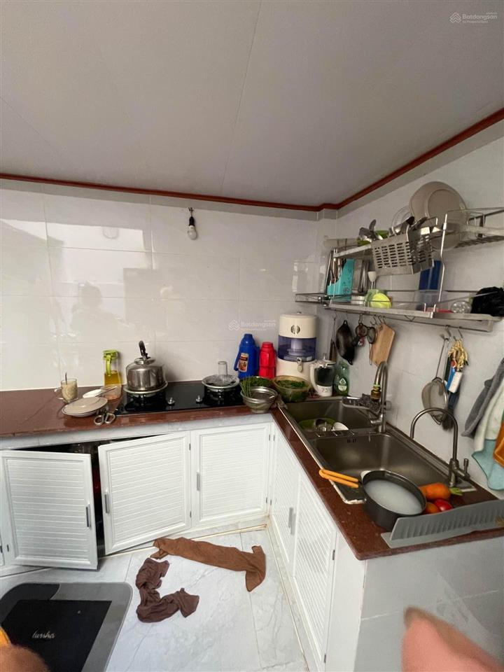 Nhà p. bình tiên ngang 4m dài 20m nở hậu sát hẻm xe tải chỉ nhỉnh 6 tỷ