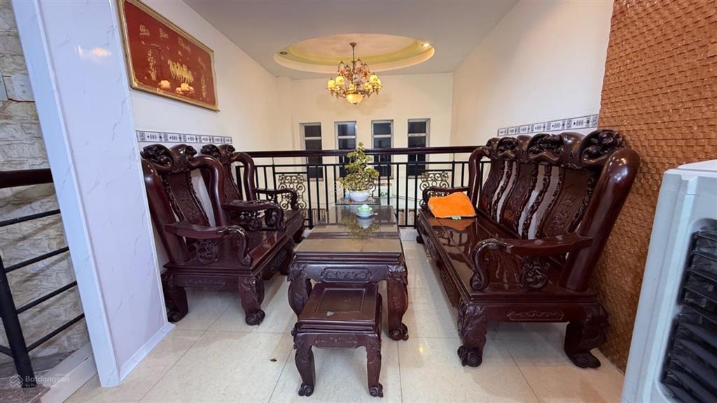Nhà 5 tầng văn thân hẻm 6m thông nở hậu 4pn 4wc chỉ 5,9 tỷ tl