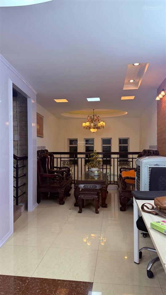 Nhà 5 tầng văn thân hẻm 6m thông nở hậu 4pn 4wc chỉ 5,9 tỷ tl