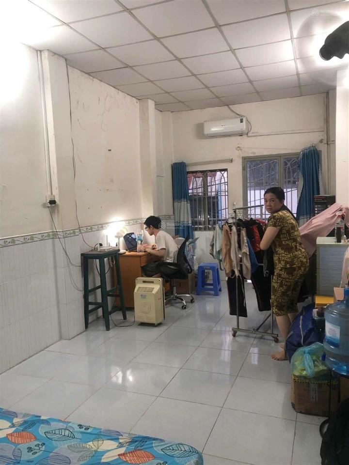 Nhà hxh thông kinh dương vương 2 tầng sát vòng xoay phú lâm chỉ 3,6 tỷ