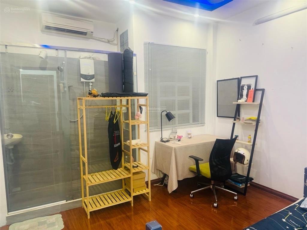 Nhà 3 tầng cư xá phú lâm 45m 3pn có thang máy