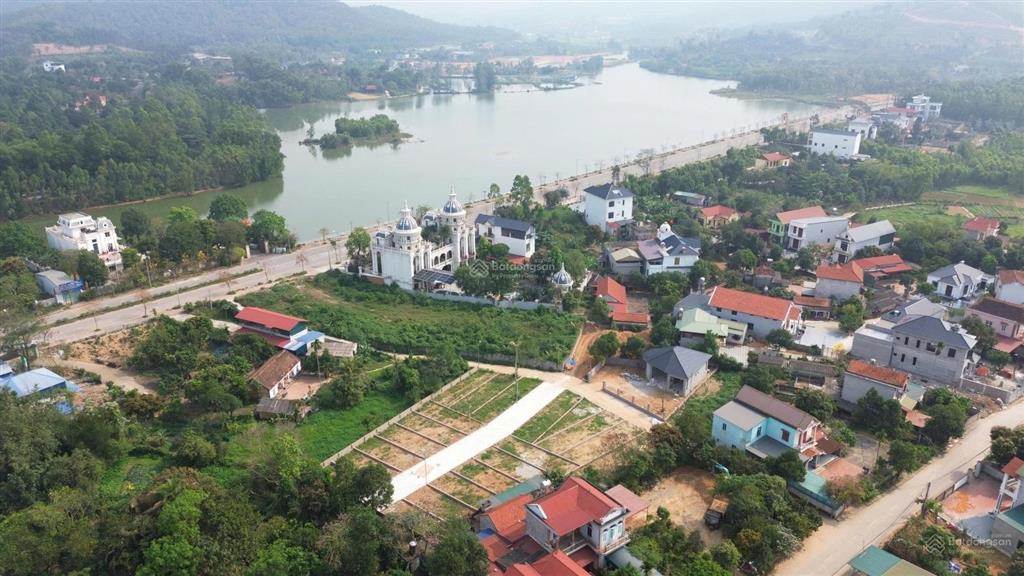 Bán đất bằng 2 nguyễn văn cừ, sát hồ đại lải