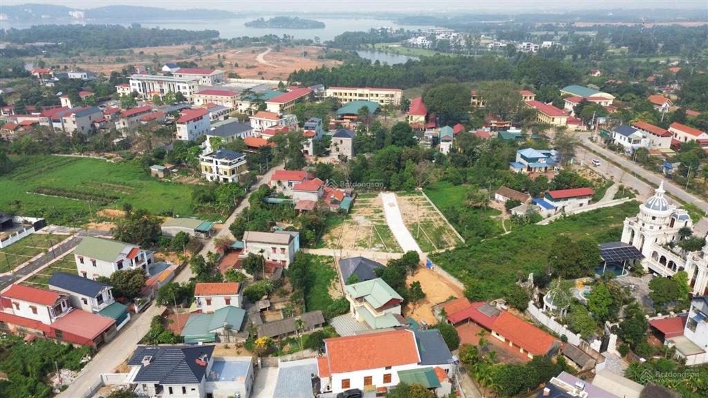 Bán đất bằng 2 nguyễn văn cừ, sát hồ đại lải