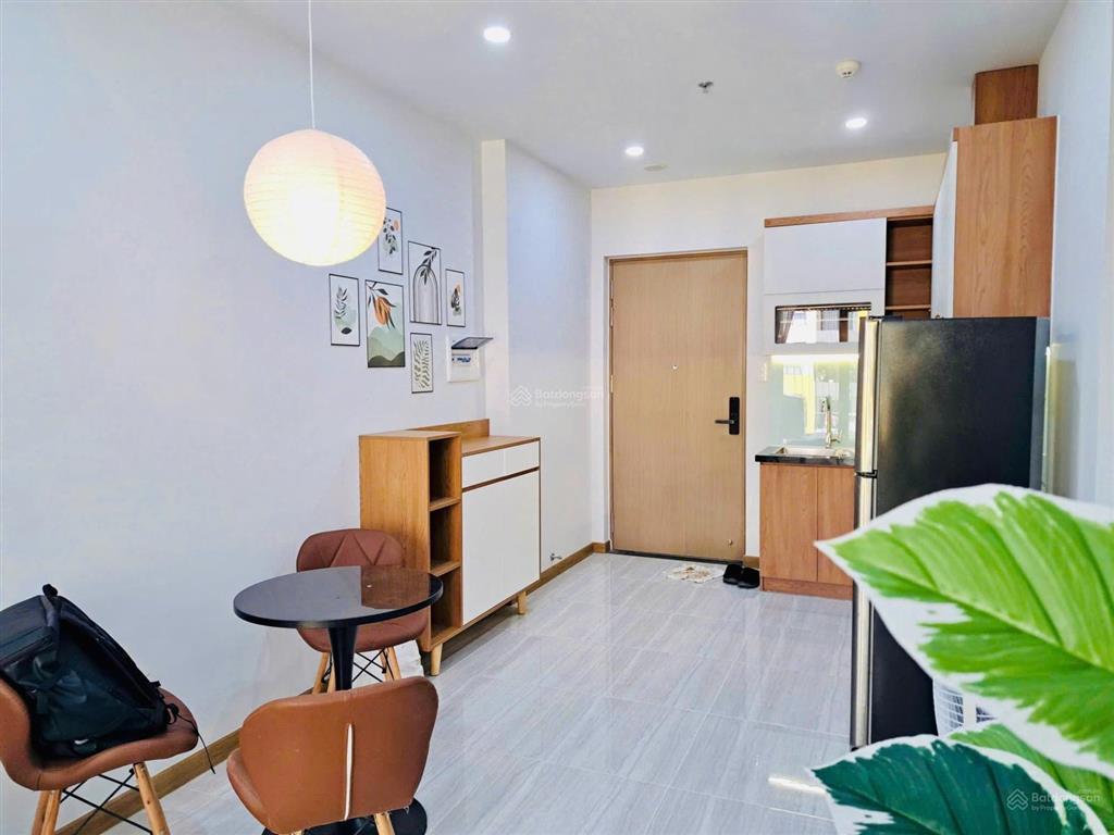 Căn 2pn2wc kế tttm, hồ bơi, trường học liên cấp, full nội thất đẹp