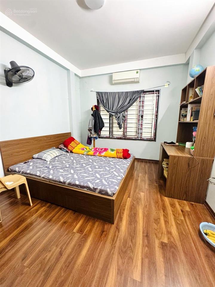 Quan nhân thanh xuân mặt ngõ thông nhà dân xây lô góc hai thoáng kinh doanh dt 50m*5t*3,6mt 13,1