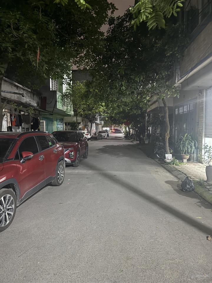 Chính chủ bán nhà đất phân lô văn quán vỉa hè 3 ô tô tránh kinh doanh dt 50m2*1t*4,1mt 14,5tỷ có tl