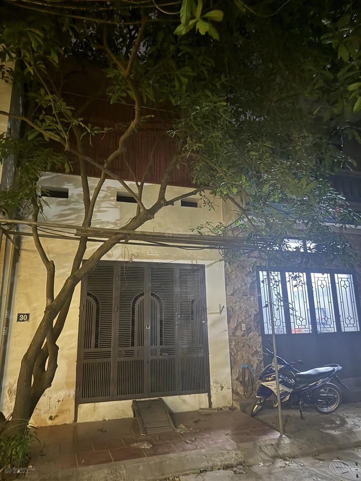 Chính chủ bán nhà đất phân lô văn quán vỉa hè 3 ô tô tránh kinh doanh dt 50m2*1t*4,1mt 14,5tỷ có tl