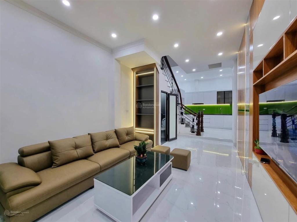 Triều khúc thanh trì nhà đẹp dân xây ô tô đỗ cửa full nội thất dt 40m*5t*3,5mt 8,3 tỷ có thương l