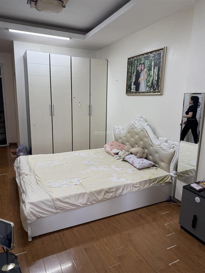 Chủ cần bán nhà phân lô văn quán mặt ngõ thông vỉ hè ô tô tránh kinh doanh dt40m*6t*3,5mt 13,5 tỷ