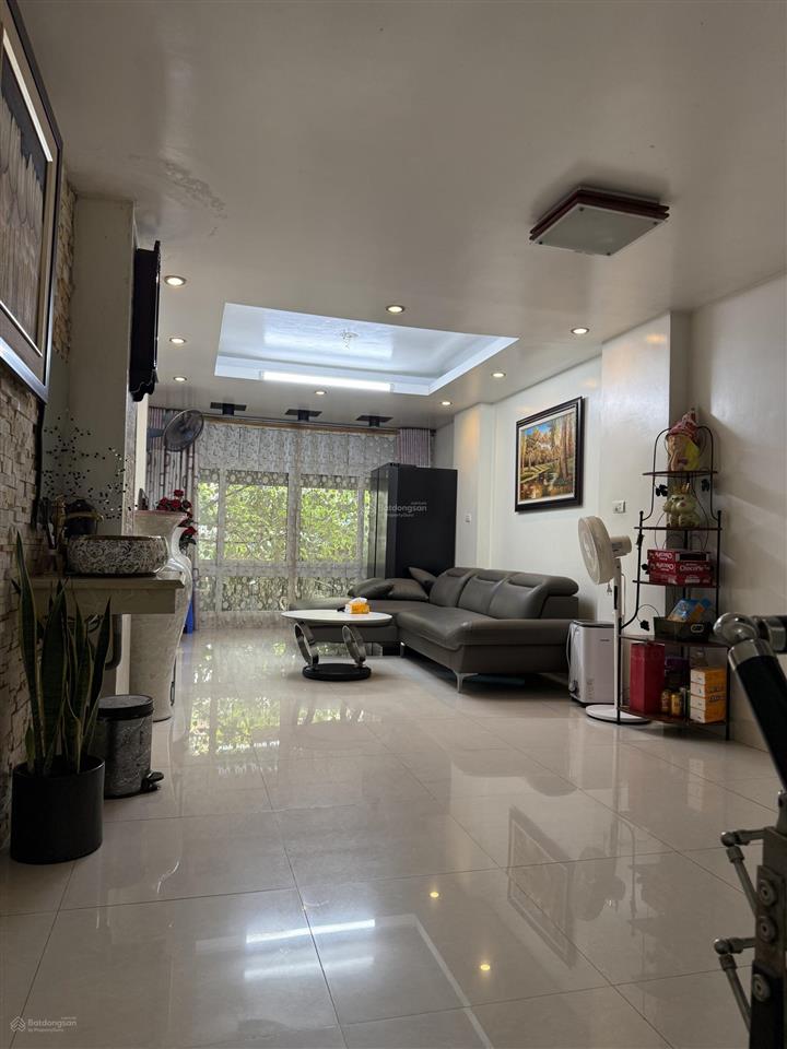 Chủ cần bán nhà phân lô văn quán mặt ngõ thông vỉ hè ô tô tránh kinh doanh dt40m*6t*3,5mt 13,5 tỷ
