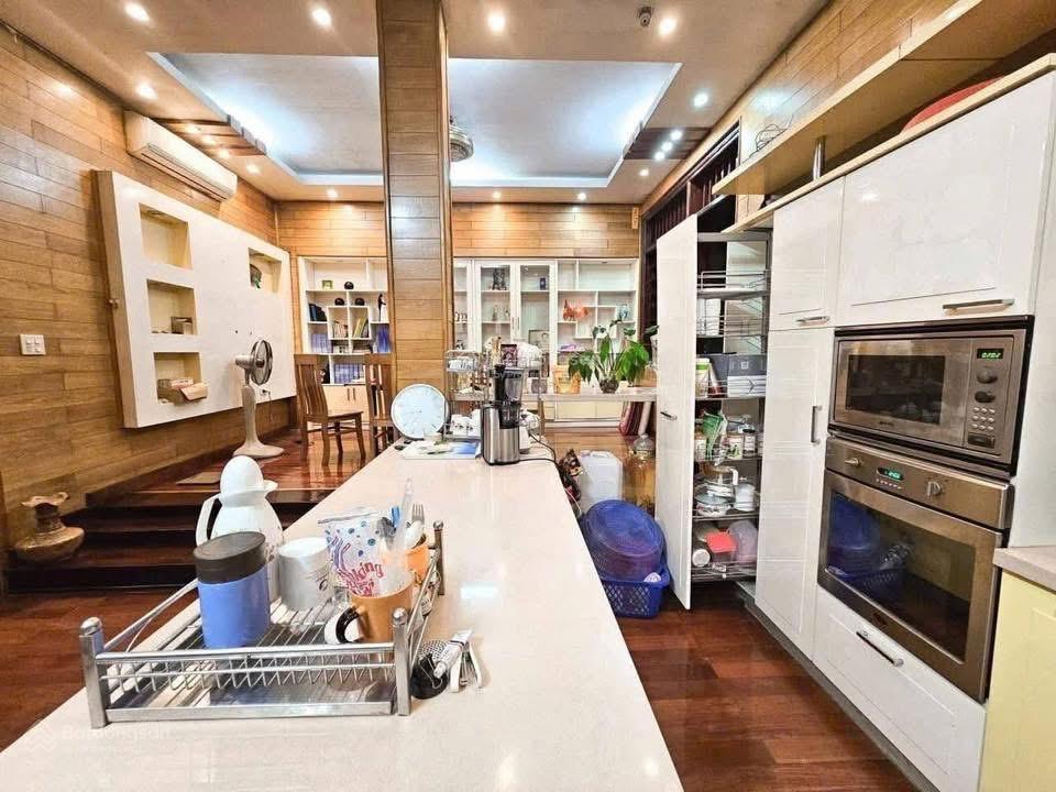 Chủ giảm chào 2 tỷ bán lk xa la hà đông phân lô vỉ hè ô tô tránh kinh doanh 55m*5t*5mt 18,7 tỷ ..