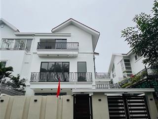 Chủ gửi bán bt siêu đẹp 5t thang máy mặt tiền rộng vỉ hè kd khu đô thị cầu bươu 125m*8,2mt 31 tỷ
