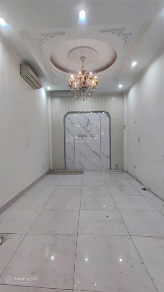 Chủ giảm chào 3 tỷ nhà mặt phố nhân hoà thanh xuân kinh doanh vỉ hè ô tô tránh dt 65m*6t*4mt 29,8