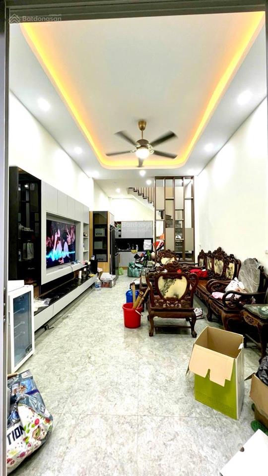 Chính chủ gửi bán nhà phố khương hạ thanh xuân nhà đẹp viu hồ 15m ô tô tránh 38m*5t*3,8mt 10,9 tỷ
