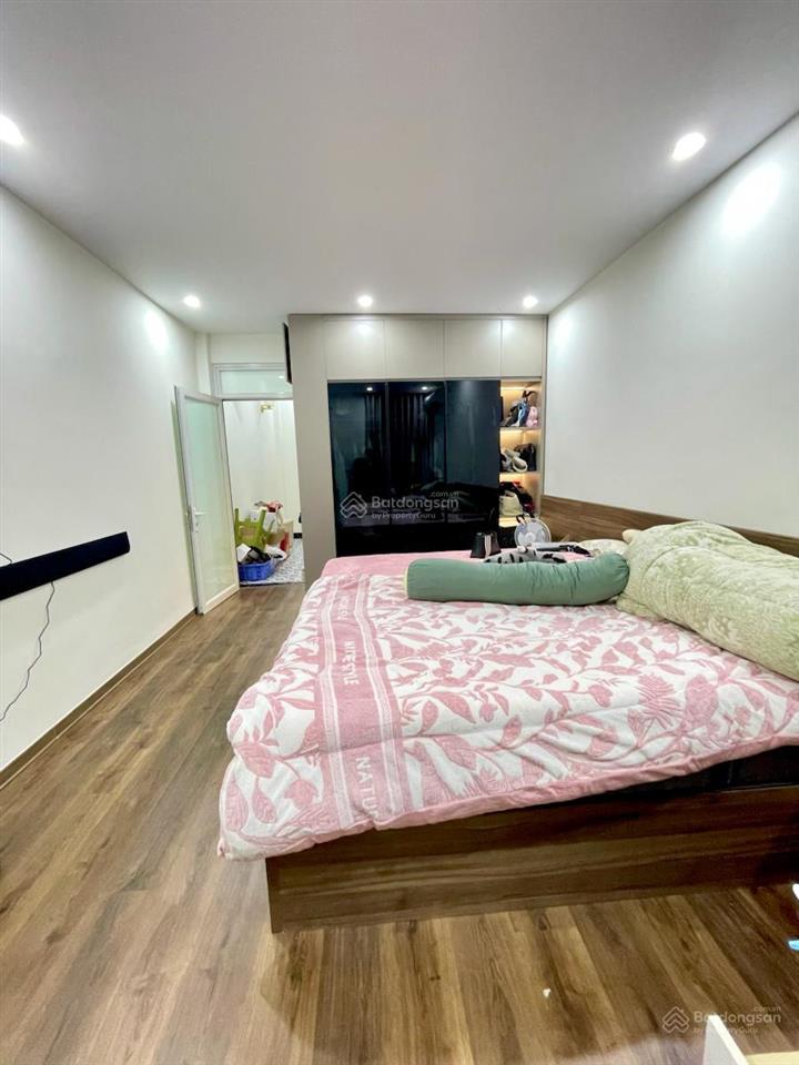 Chính chủ gửi bán nhà phố khương hạ thanh xuân nhà đẹp viu hồ 15m ô tô tránh 38m*5t*3,8mt 10,9 tỷ