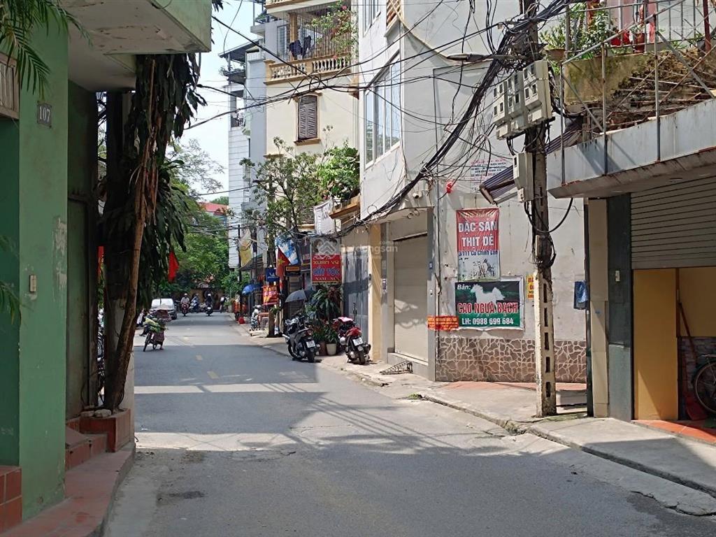 Chính chủ gửi bán nhà phố cù chính lan phân lô quân đội cách 2 nhà ra mp dt 35m2*6t*3,8m mt 10 tỷ