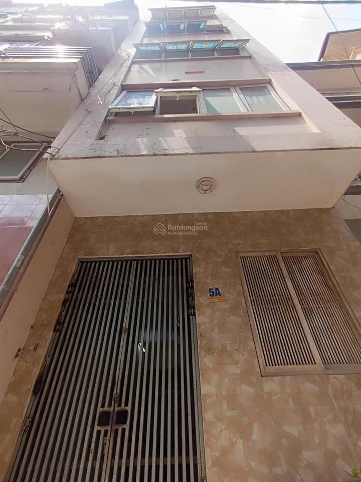 Chính chủ gửi bán nhà phố cù chính lan phân lô quân đội cách 2 nhà ra mp dt 35m2*6t*3,8m mt 10 tỷ