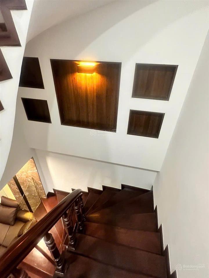 Gấp gấp giảm 2 tỷ phân lô xa la nhà đẹp dân xây ngõ thông hai thoáng dt45m*5t*3,5m 11,8 tỷ có tl