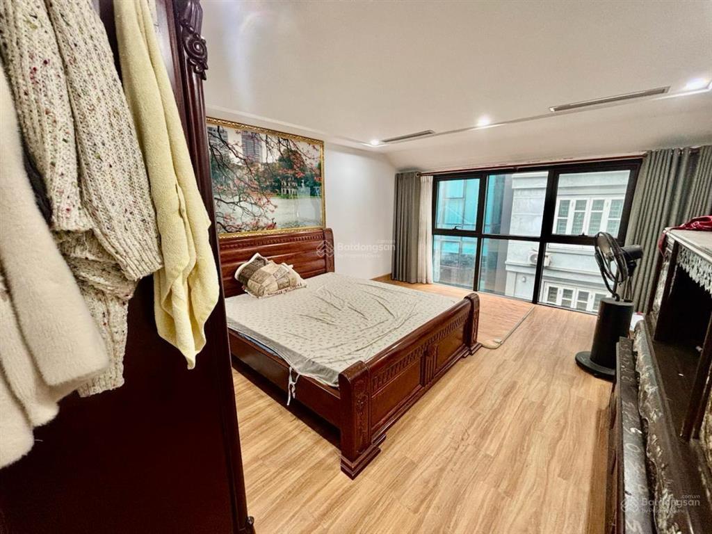 Gấp gấp giá nào cũng bán lô góc vỉ hè ôtô tránh thang máy phố nguyễn chí thanh 60m2*6t*4,5m23,5 tỷ