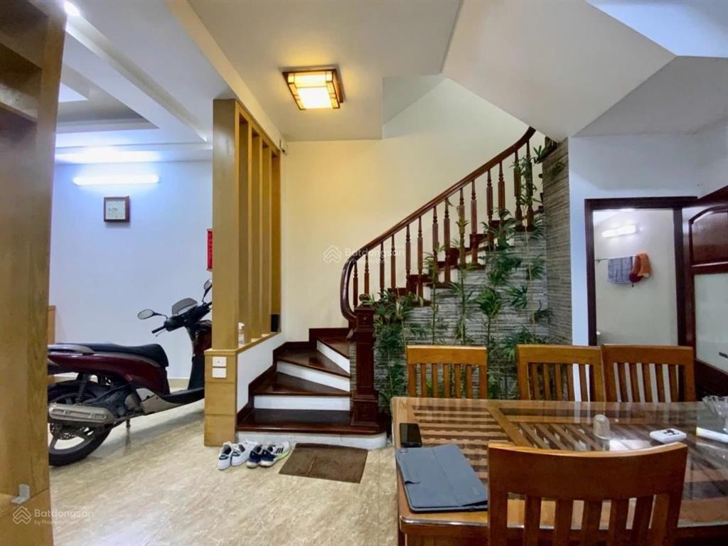 Phố vương thừa vũ thanh xuânnhà đẹp dân xây 1 nhà ra mặt phố ngõ thông ô tô dt 45m*5t*4,8mt15,8 t