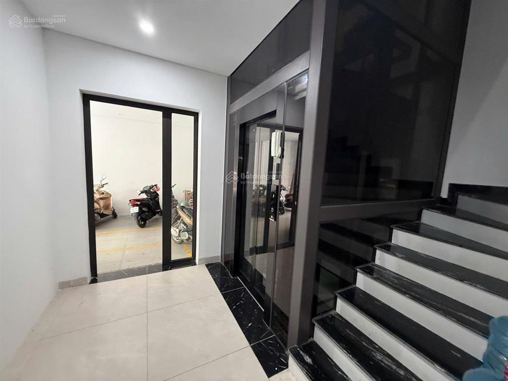 Bán biệt thự lk lô góc 3 mặt thoáng mặt đường đôi văn phú kinh doanh dt 180m*5t*27mt55,8 tỷ có tl