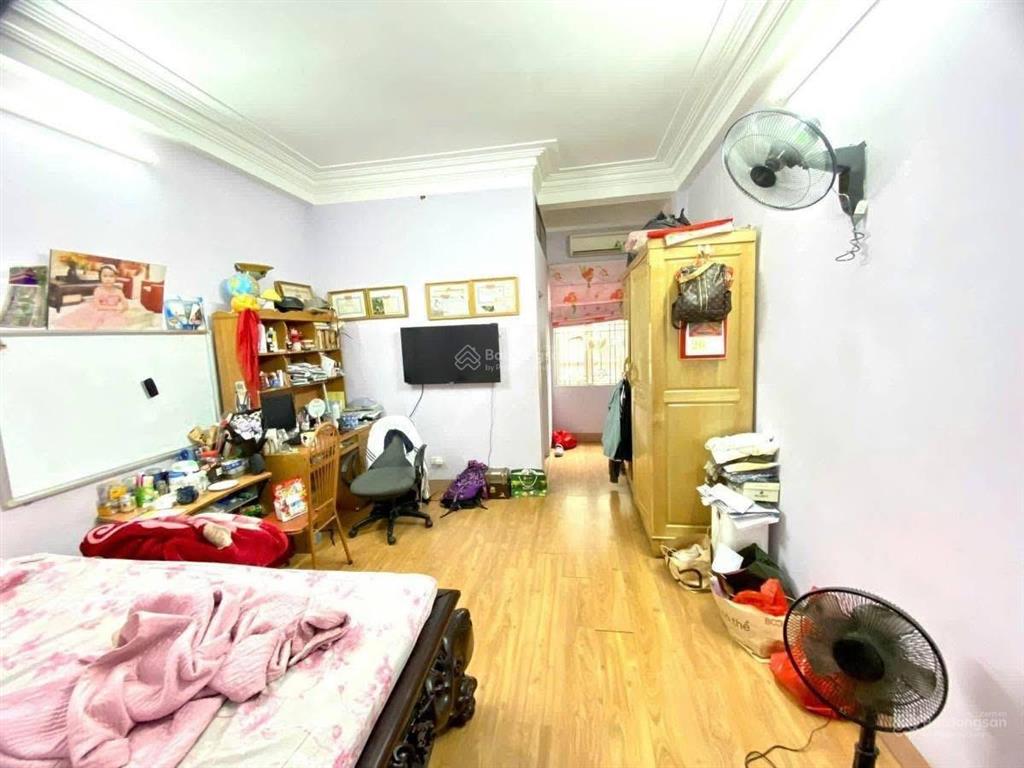 Bán nhà mặt phố chiến thắng hà đông 6t thang máy vỉ hè kinh doanh sầm uất dt 70m*6t*4,2mt31,5 tỷ.
