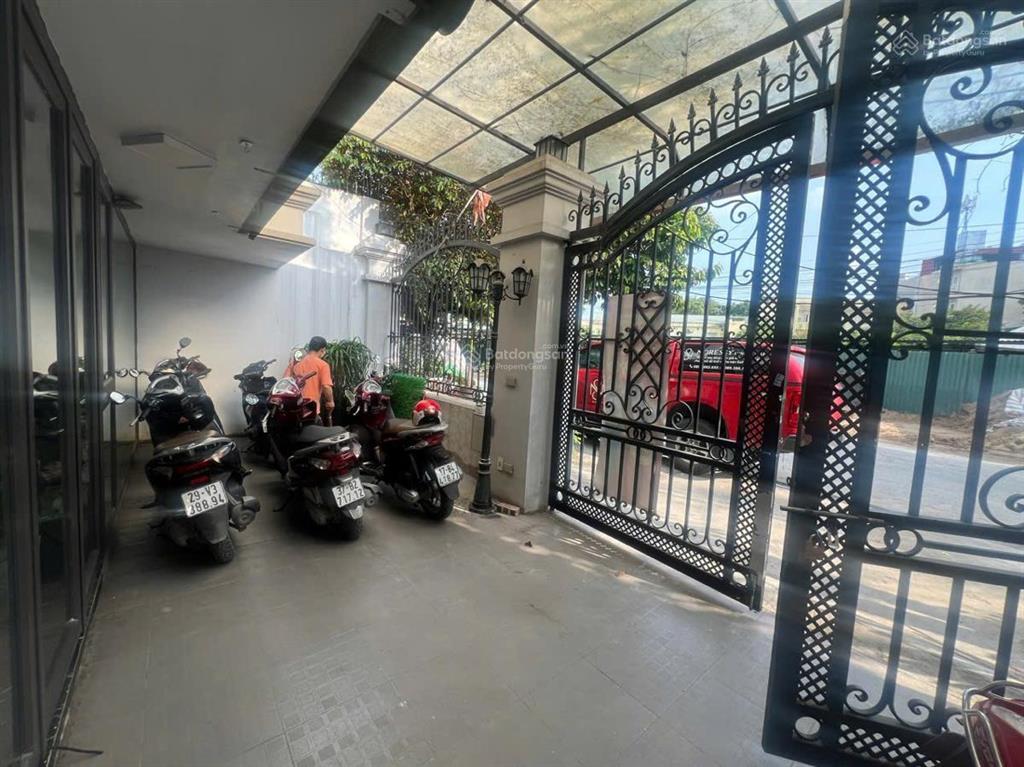 Biệt thự lk khu đô thị mới cầu bươu 5t thang máy mặt tiền rộng kinh doanh tốt dt 125m*8,2mt28,5