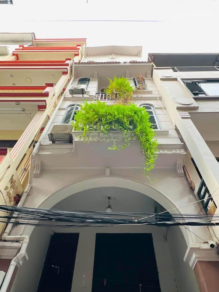 Bán nhà phân lô phố nguyễn trãi thanh xuân mặt ngõ thông kinh doanh ô tô tránh dt 50m*6t*4,2mt 19,3
