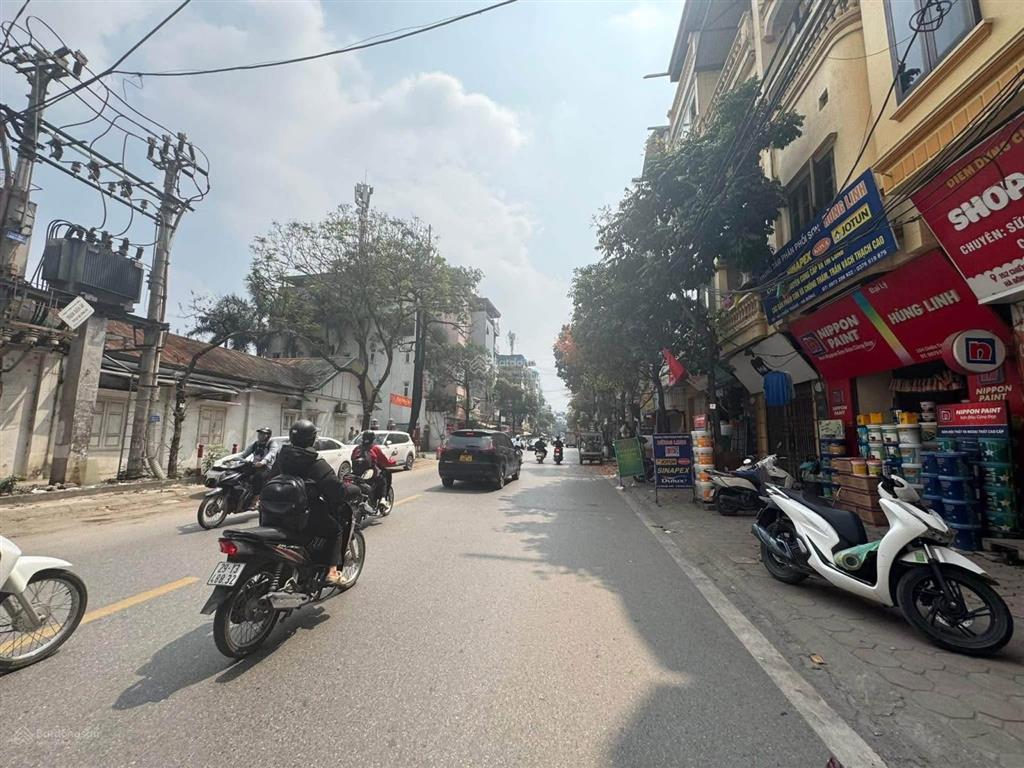 Bán nhà mặt phố tại chiến thắng hà đông một mặt phố một mặt ngõ 65m2, 4 tầng ,4,2 mặt tiền ,22,5 tỷ