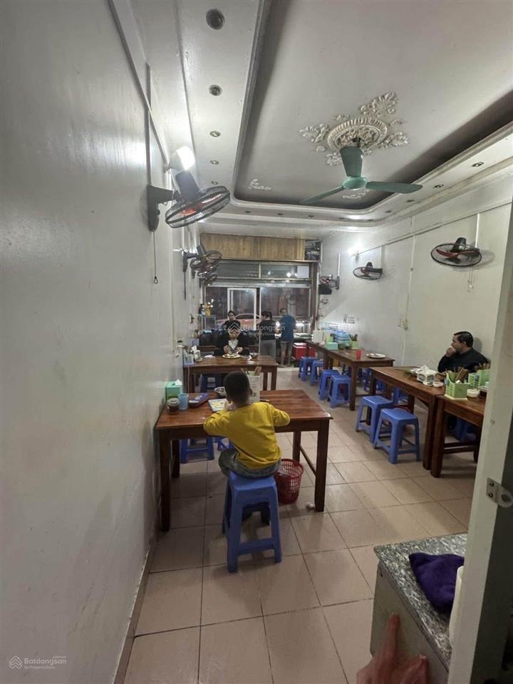Bán nhà mặt phố tại chiến thắng hà đông một mặt phố một mặt ngõ 65m2, 4 tầng ,4,2 mặt tiền ,22,5 tỷ