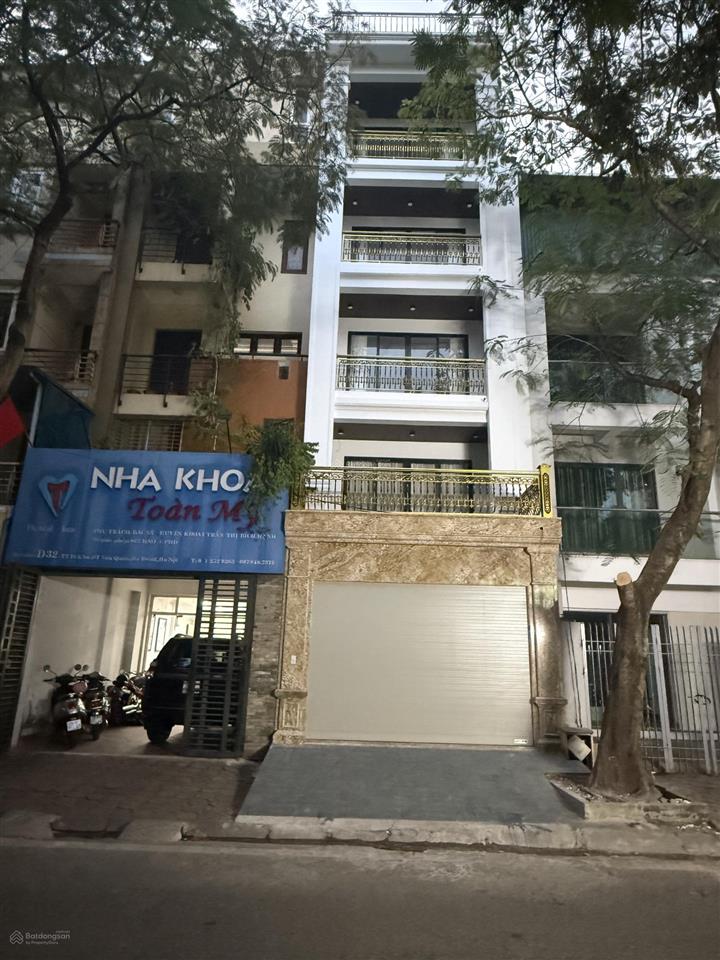 Bán nhà mặt phố trung hoà cầu giấy mặt phố kinh doanh vỉ hè ô tô tránh 90m*5t*5mt39 tỷ có tl