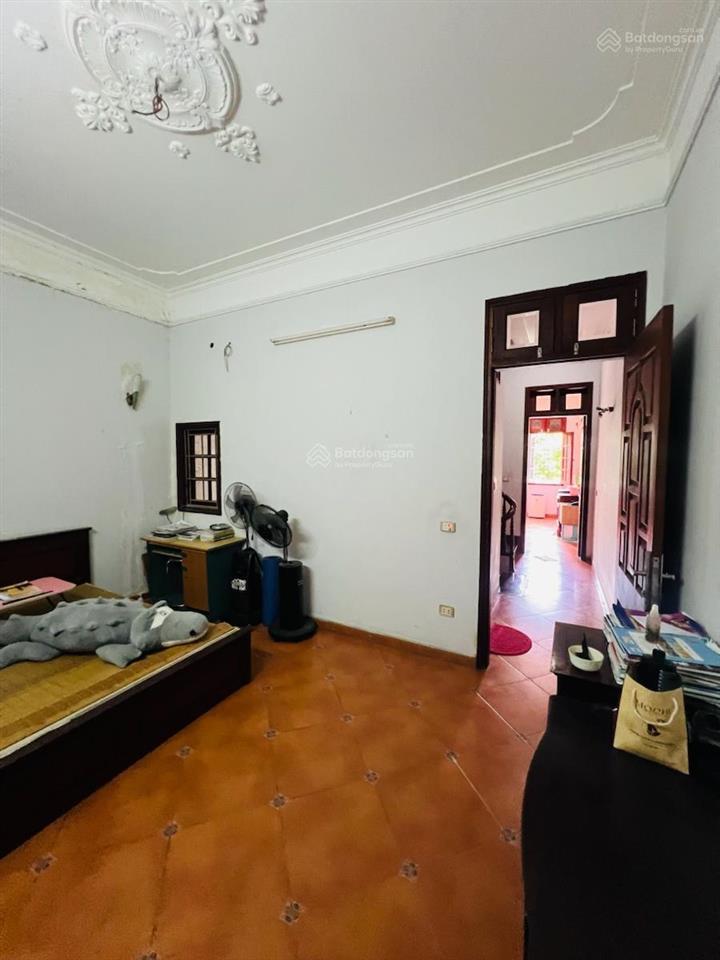 Bán nhà mặt phố trung hoà cầu giấy mặt phố kinh doanh vỉ hè ô tô tránh 90m*5t*5mt39 tỷ có tl