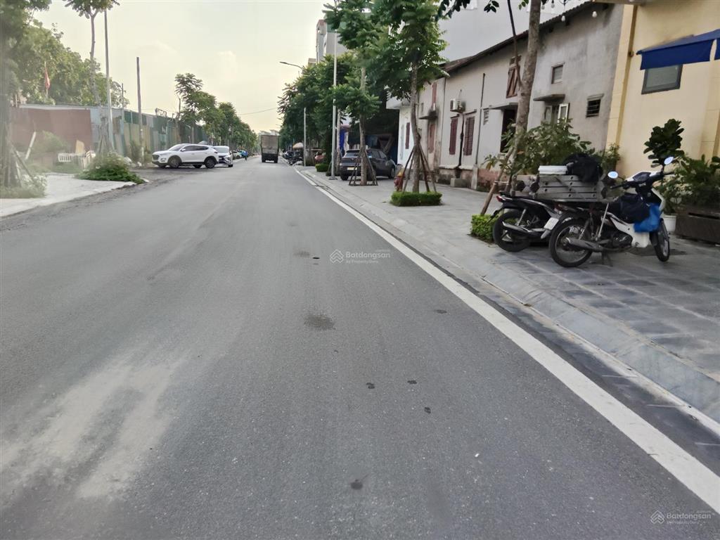 Bán đất oto tránh ba gác 15m ra oto tránh, 99m2 ngõ thông oto 7 chỗ. sát đường qh 17.5m