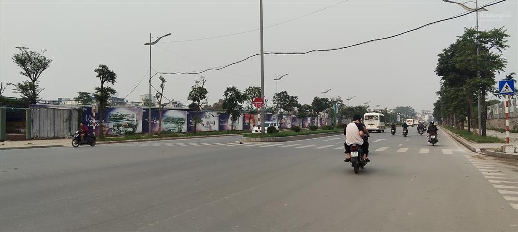 Bán đất oto tránh ba gác 15m ra oto tránh, 99m2 ngõ thông oto 7 chỗ. sát đường qh 17.5m