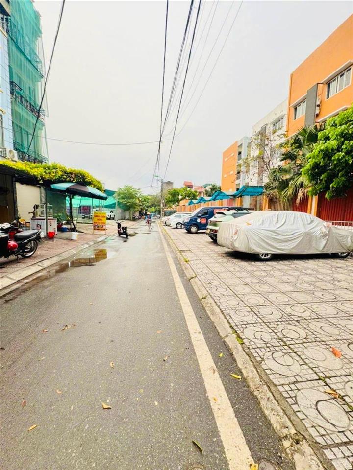 Chủ nhờ bán đất gia quất, lô góc 68m2 đường 13m vỉa hè kinh doanh view trường học khu vực trung tâm
