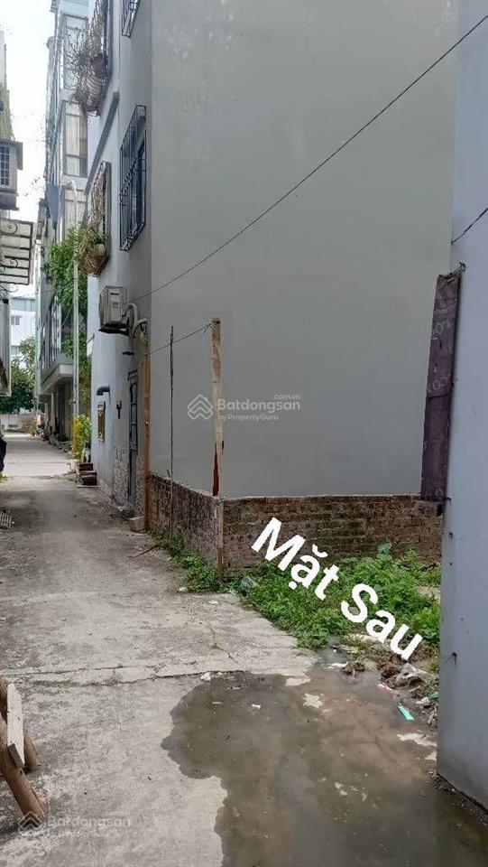Ngộp đất hạ 1 tỷ bán gấp tái định cư ngọc thụy oto tránh. chủ đang ngộp cần bán gấp cách 20m ra hồ