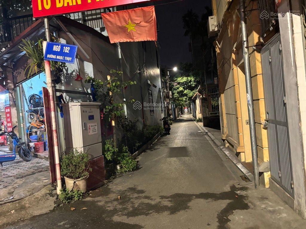 Bán đất mặt ngõ 102 ngọc thụy oto tải 2.5tấn thông . 130m2,mt 6.5m, giá siêu hời cho vị trí đắc địa