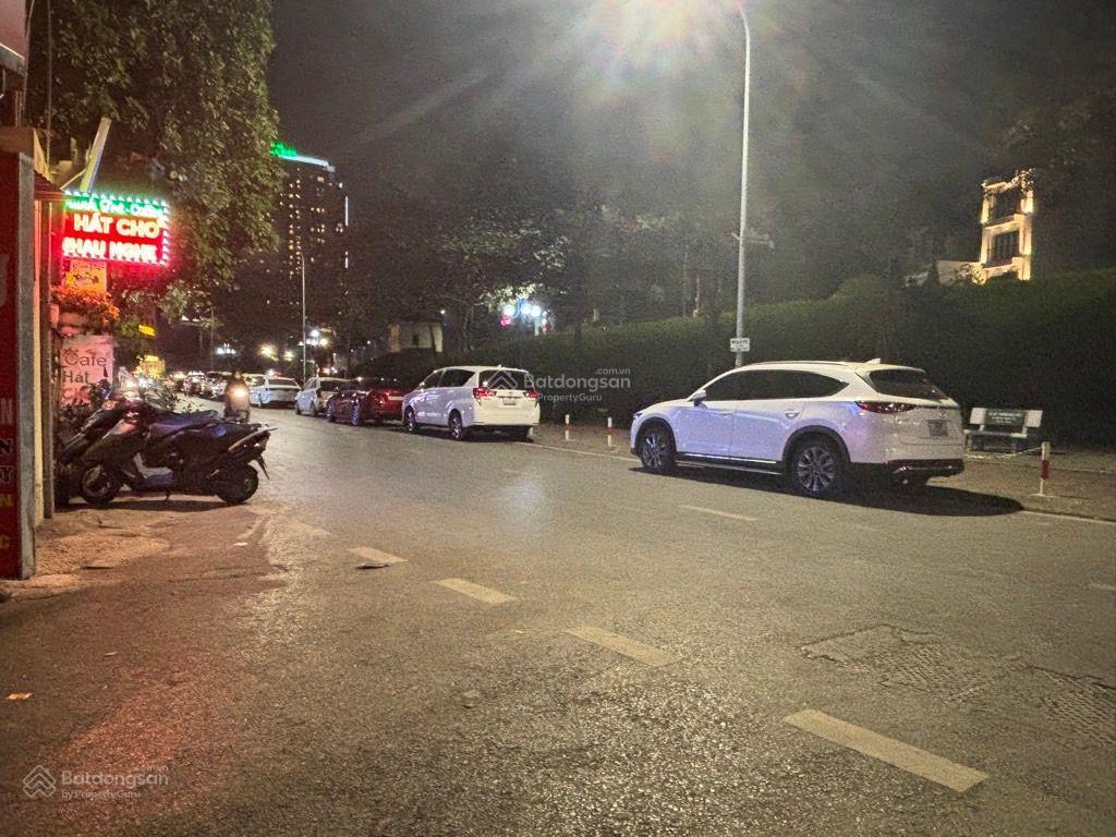 Bán đất mặt ngõ 102 ngọc thụy oto tải 2.5tấn thông . 130m2,mt 6.5m, giá siêu hời cho vị trí đắc địa