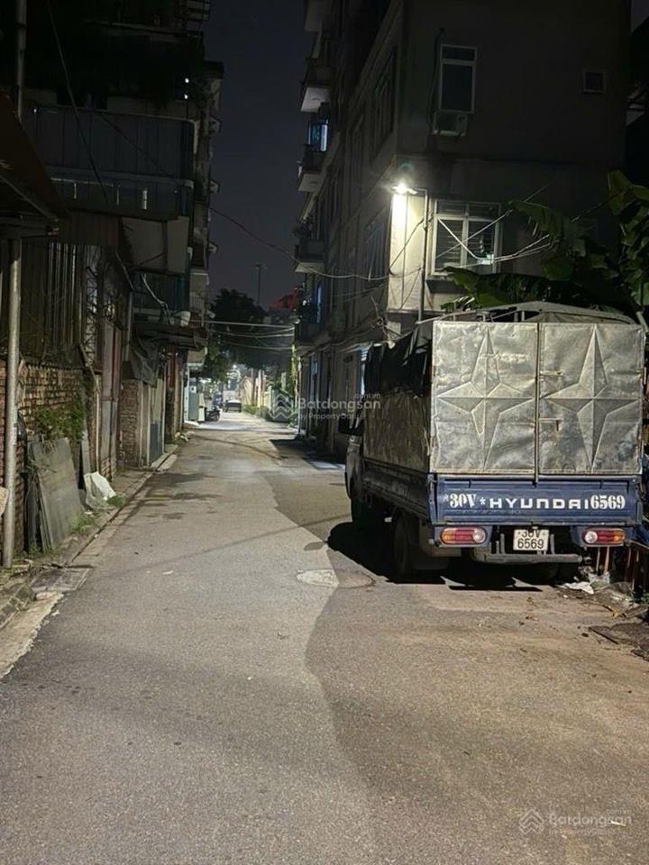 Bán đất cắt lỗ oto tránh vỉa hè. phan đăng lưu, ngay chân cầu đuống đang xây dựng 7,2 tỷ, 135 m2