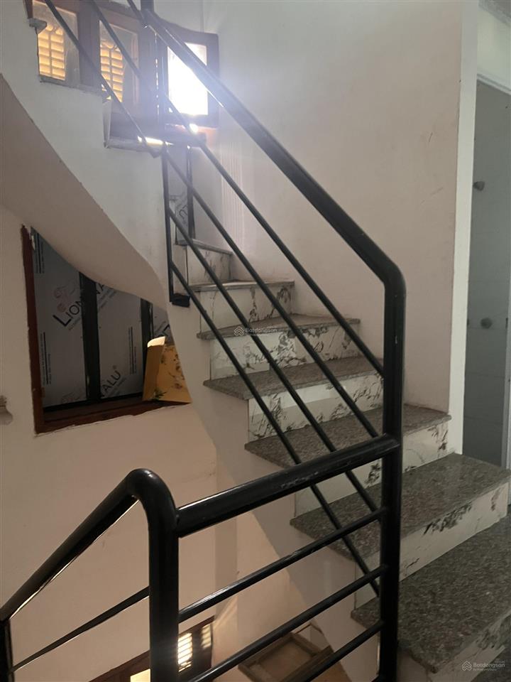 Cần bán gấp nhà mặt đường cù chính lan phương liệt hà nội dt 63m2 4tầng mặt tiền 3,75m