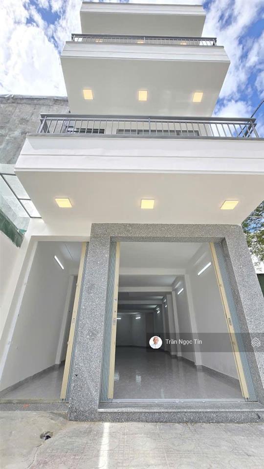 Siêu phẩm nhà đẹp mặt tiền căn góc vòng xoay đường số 13 và lê hồng phong