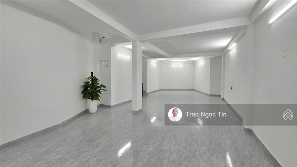 Siêu phẩm nhà đẹp mặt tiền căn góc vòng xoay đường số 13 và lê hồng phong