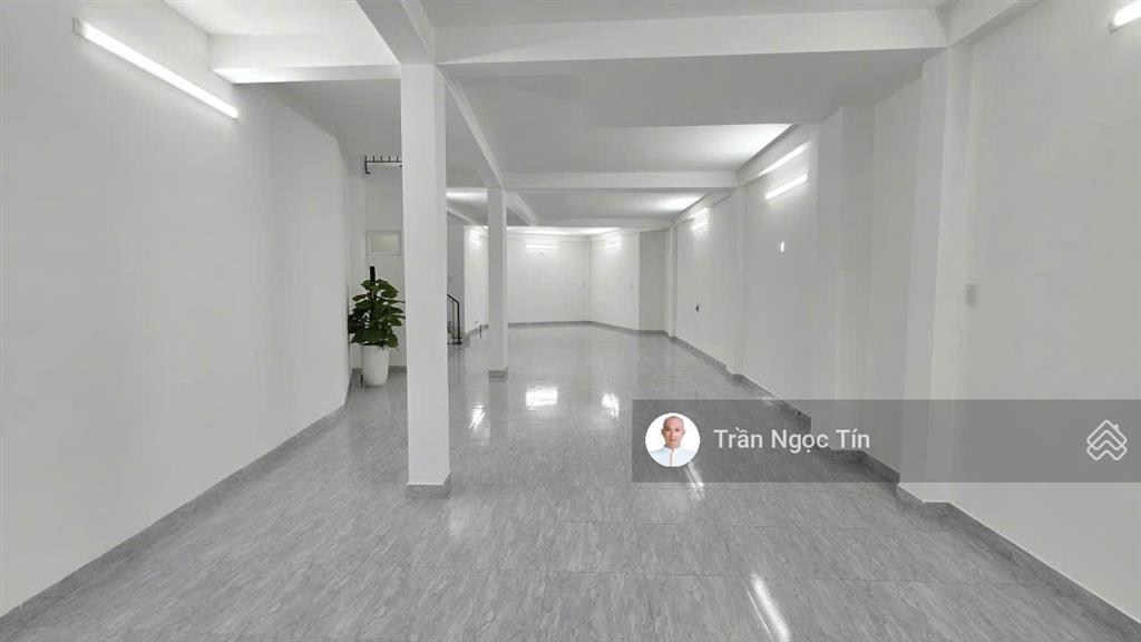 Siêu phẩm nhà đẹp mặt tiền căn góc vòng xoay đường số 13 và lê hồng phong