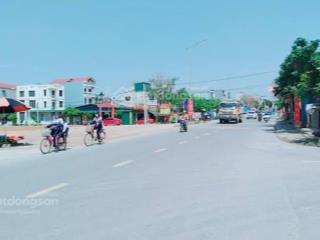 Lô góc 2 mặt tiền thoáng ,diện tích 83m ,mặt tiền 6.8m ,ô tô đỗ cửa ,đối diện khu tái định cư